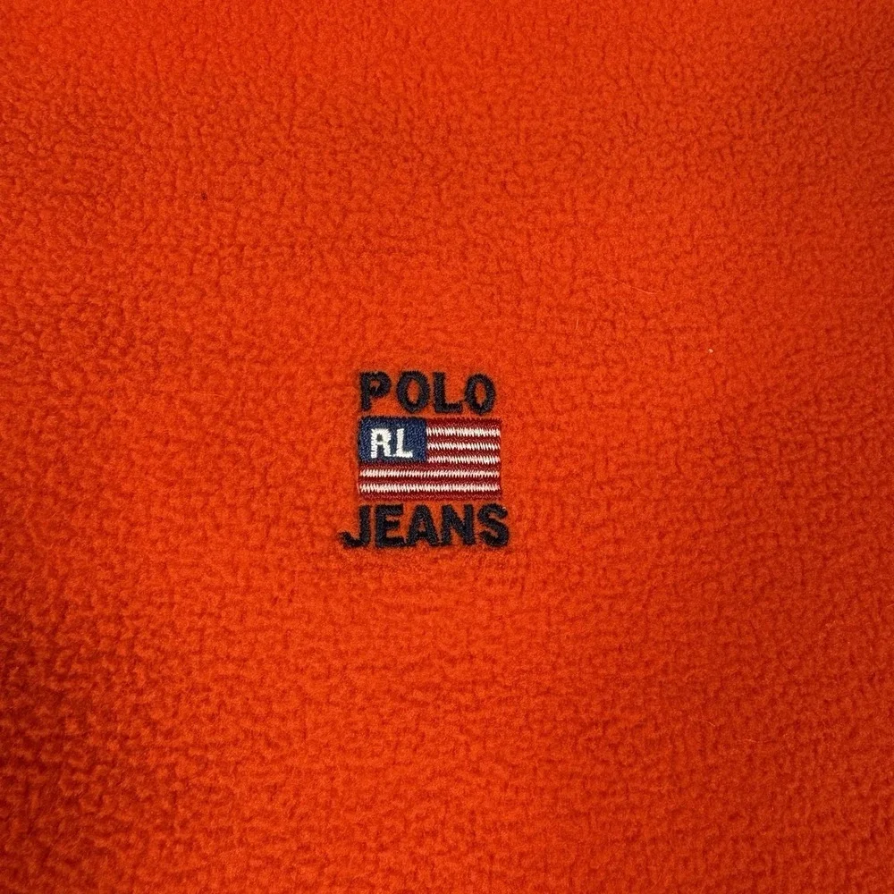 Ralph Lauren no holes